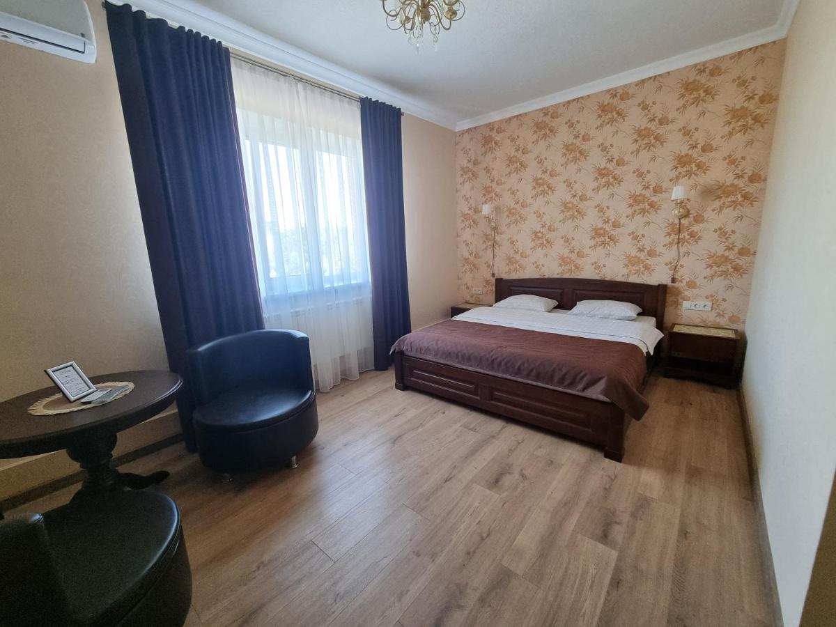 Ник Аэро Hotel Харков Екстериор снимка