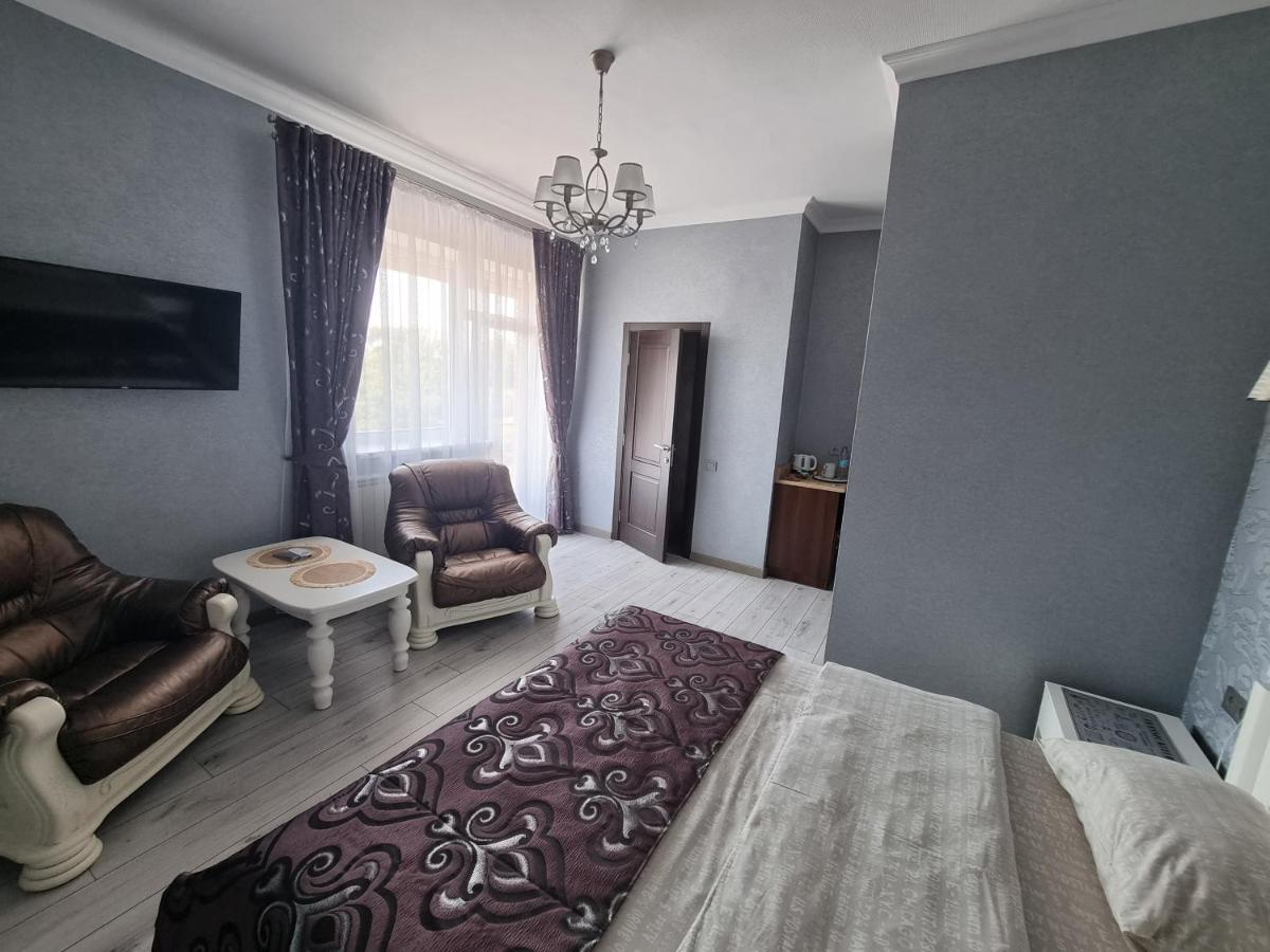 Ник Аэро Hotel Харков Екстериор снимка